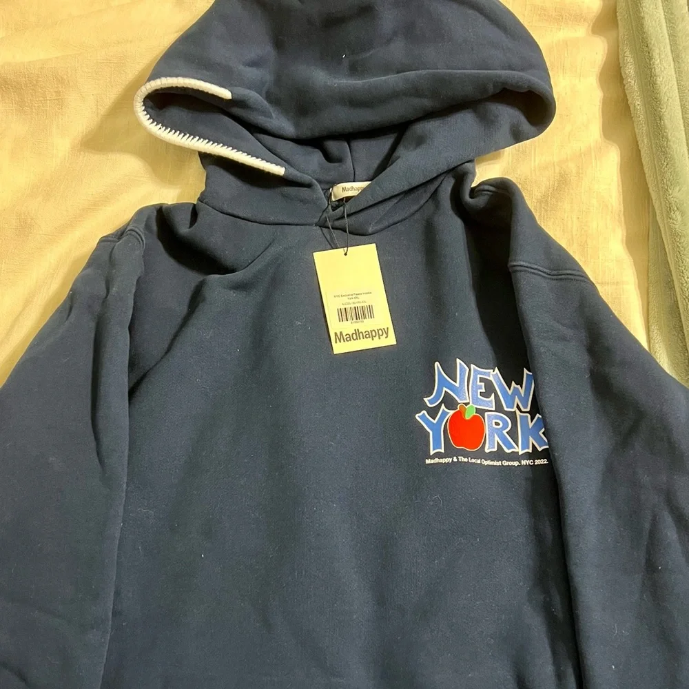 MadHappy NYC exclusive - Picture 1 of 5